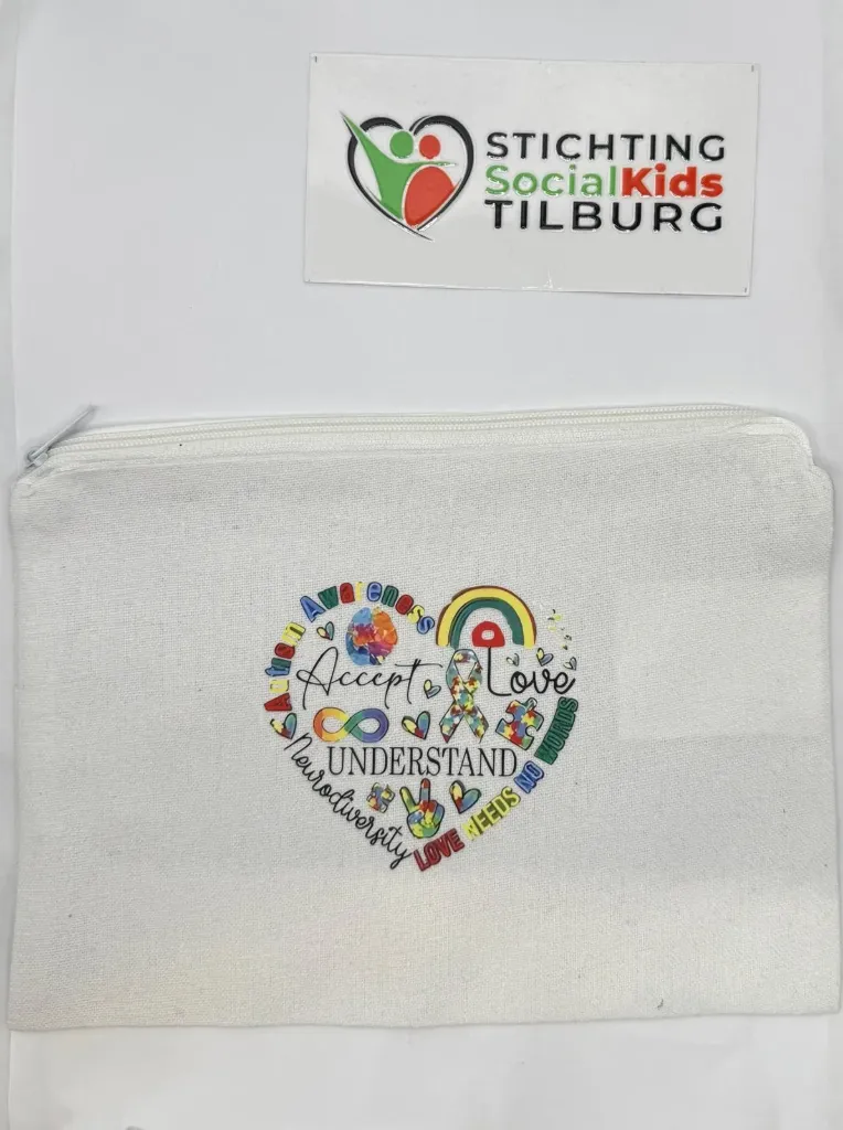 Etui "Accept, Love & Understand"